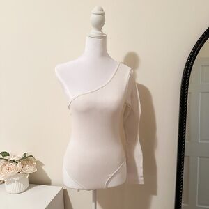 PrettyLittleThing Cream One-Shoulder Bodysuit